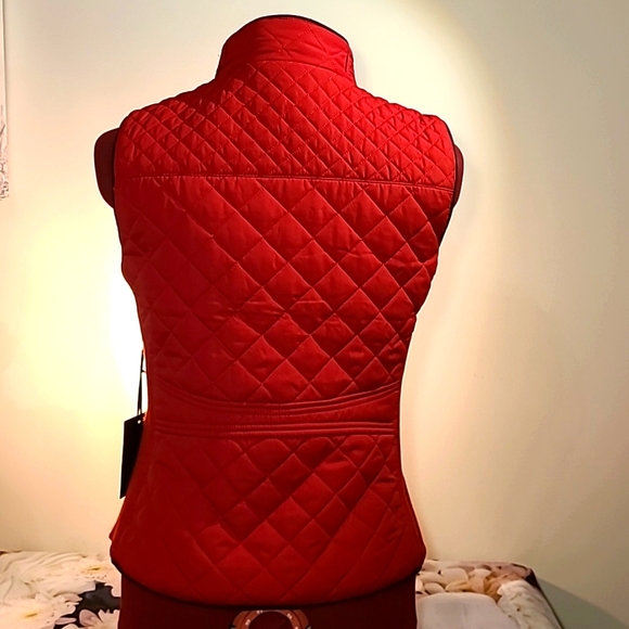 Vest - Picture 2 of 4